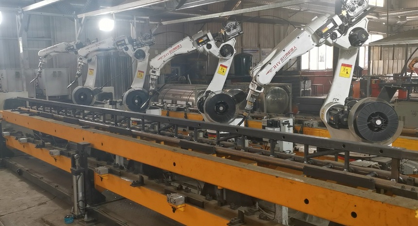 石家莊焊接機(jī)器人廠家出廠價(jià)多少錢一臺(tái)，都包含那些配套設(shè)備?